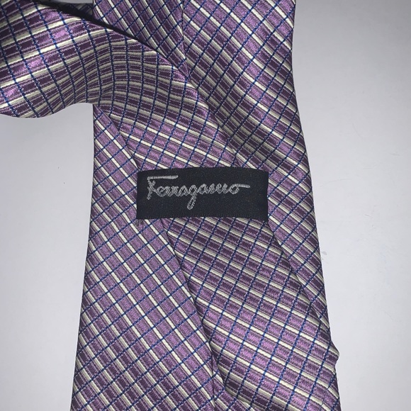 Ferragamo tie - Picture 2 of 4